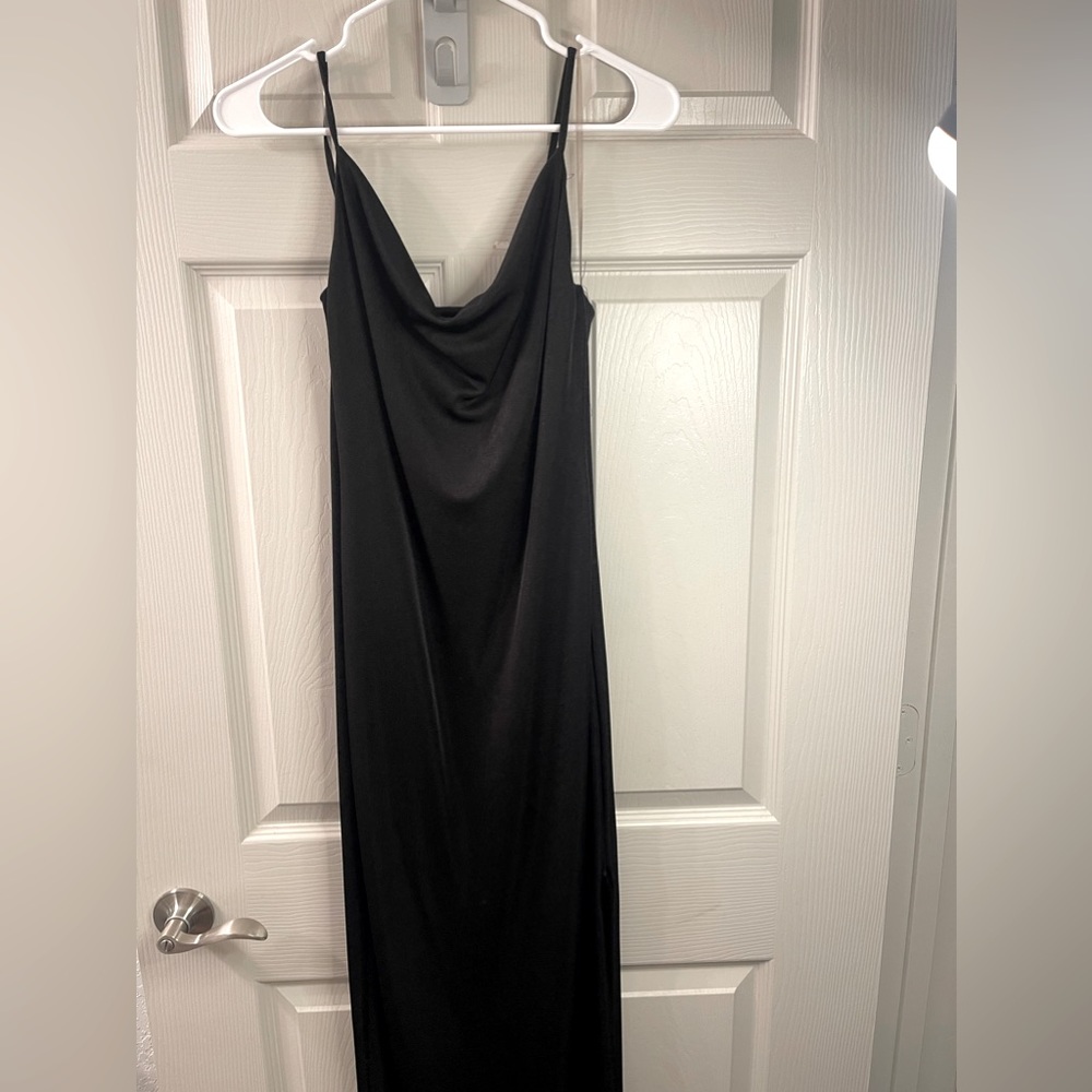 Black slim dress